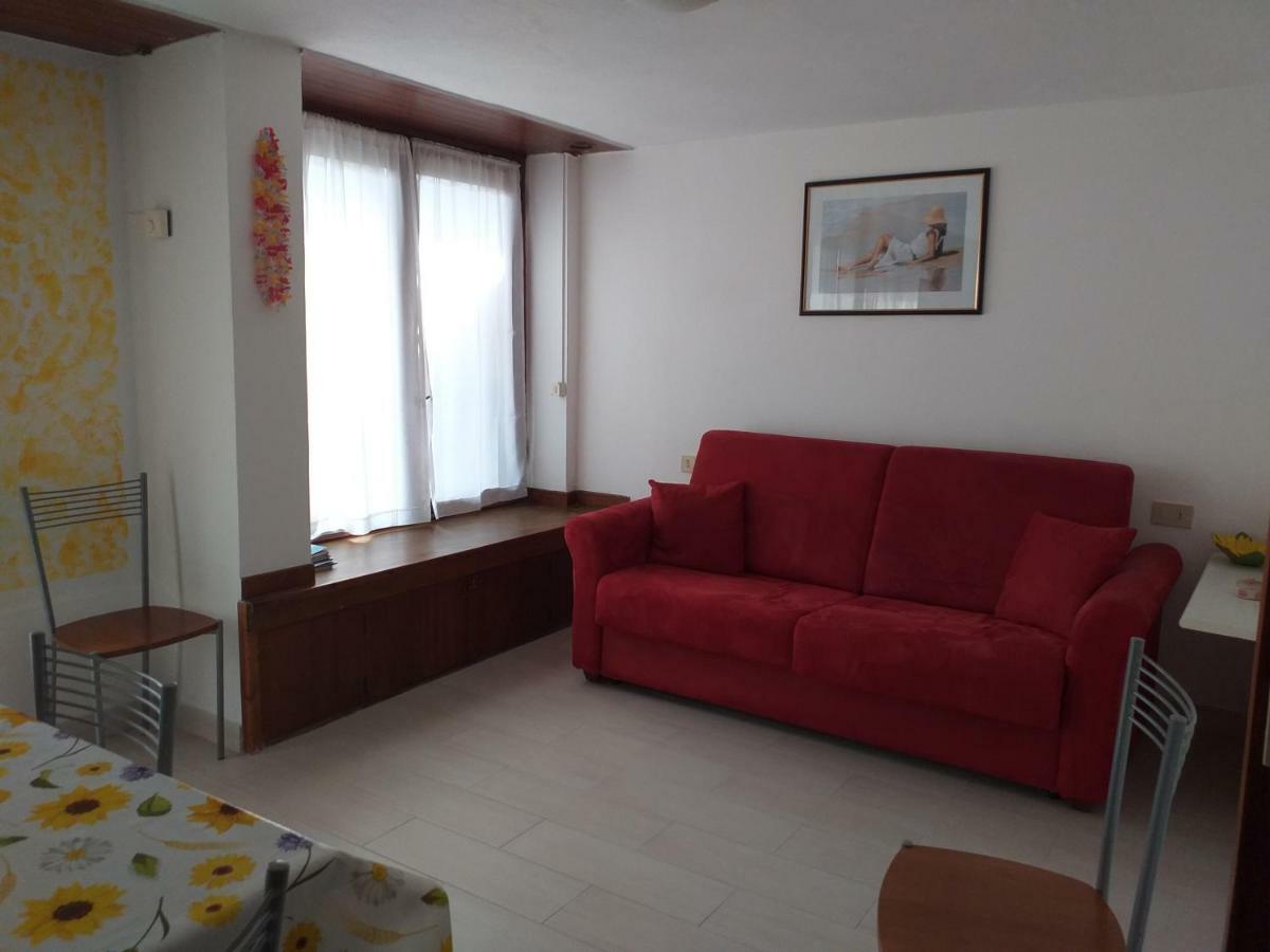 Appartamento Marina มารีนาดีคาร์รารา ภายนอก รูปภาพ
